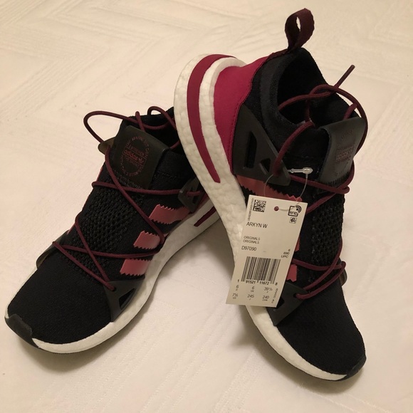 adidas arkyn maroon
